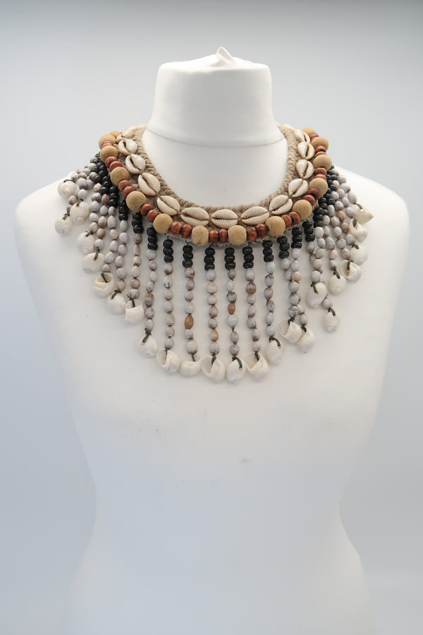 UPCYCLED SEA SHELLS WITH PEARL BARLEY SEEDS FRINGE NECKLACE