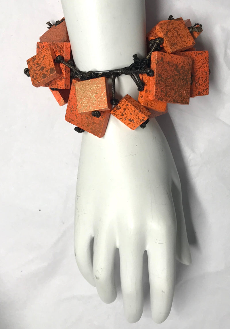 WOODEN SQUARES ON ELASTIC BRACELET HAND PAINTED - Jianhui London