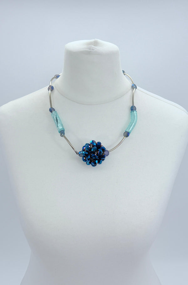 VINTAGE CRYSTAL ROUND SHAPE PENDANT NECKLACE- Short