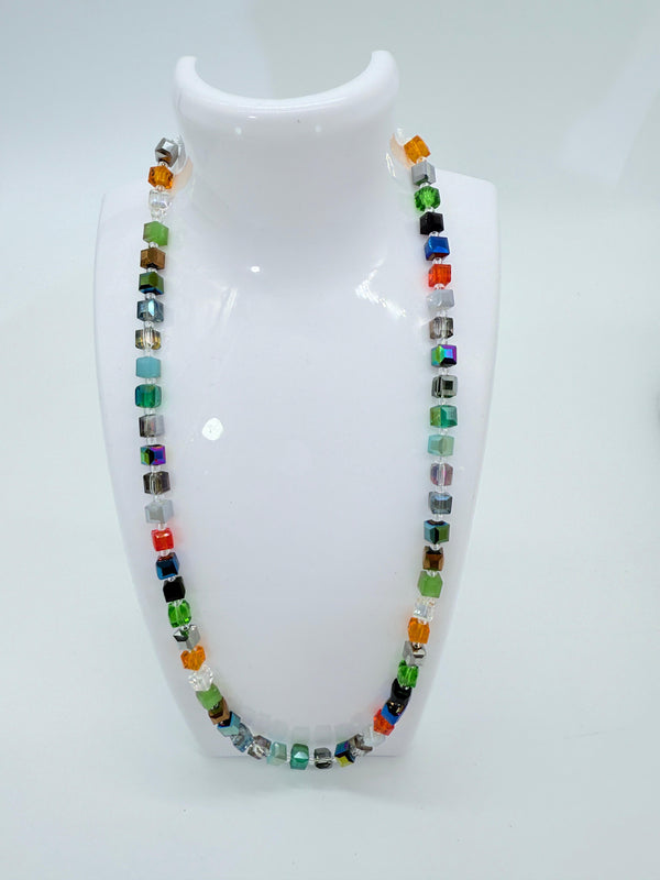 Small Crystal Cube Bead Necklace – Modern Classic Sparkle