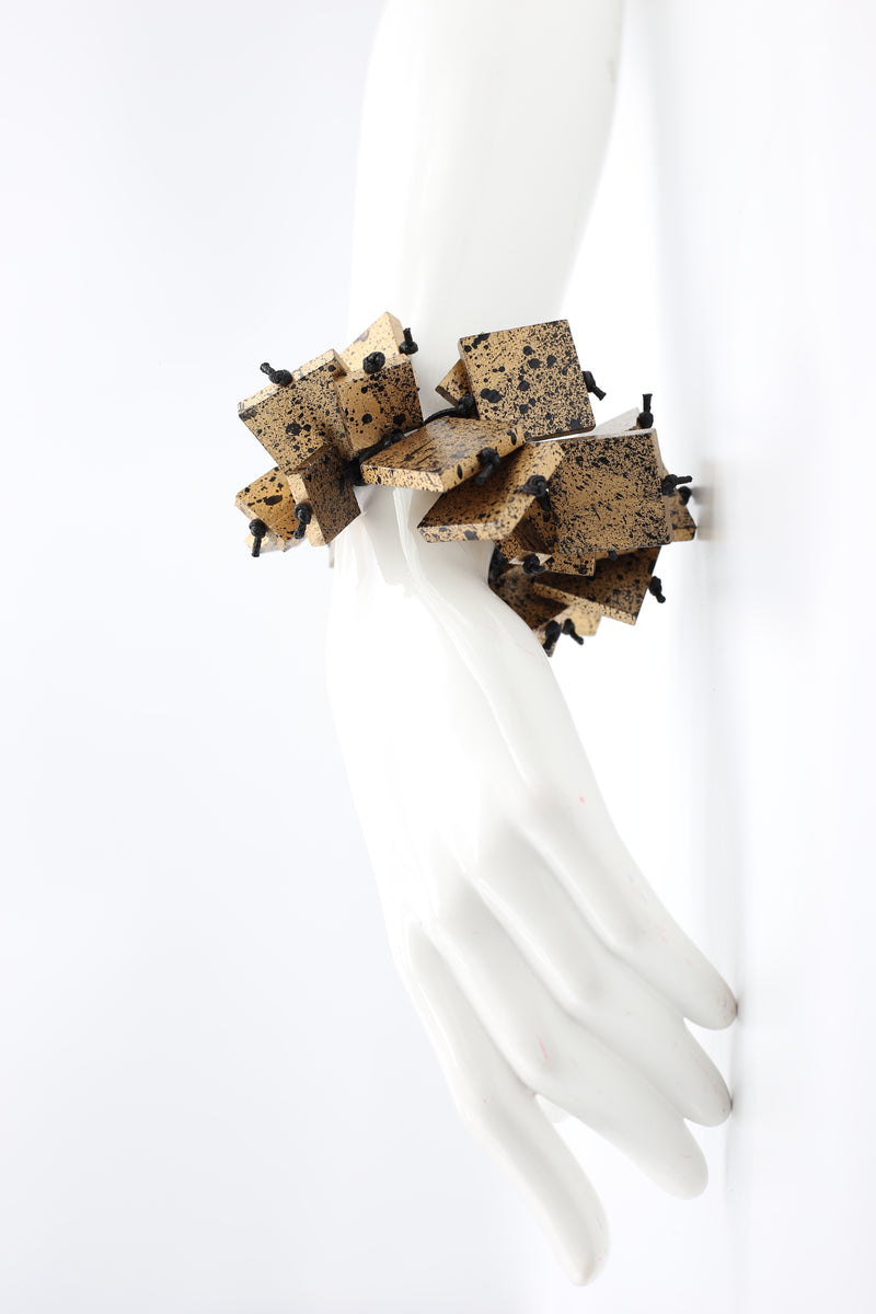 WOODEN SQUARES ON ELASTIC BRACELET HAND PAINTED - Jianhui London