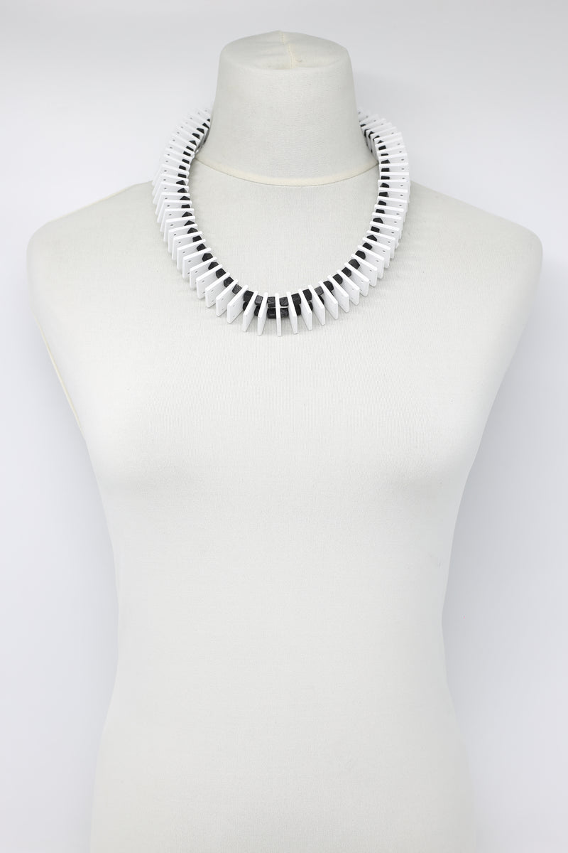 Shakespeare's Collar 2x2cm Squares Necklace - Short - Jianhui London