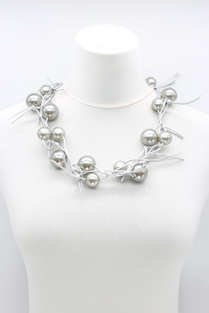 FAUX PEARLS ON LEATHERETTE CHAIN NECKLACE - BIG - Jianhui London