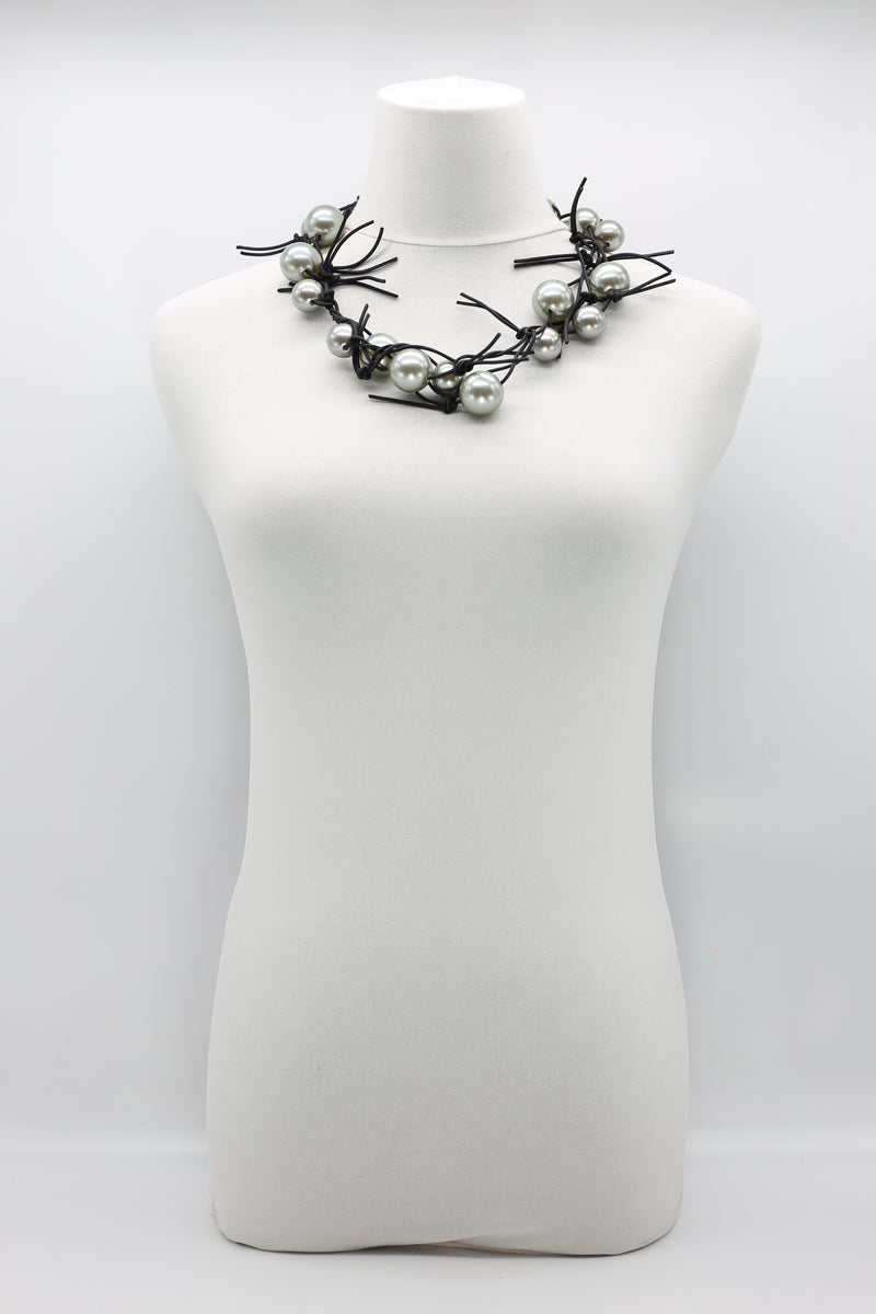 FAUX PEARLS ON LEATHERETTE CHAIN NECKLACE - BIG - Jianhui London