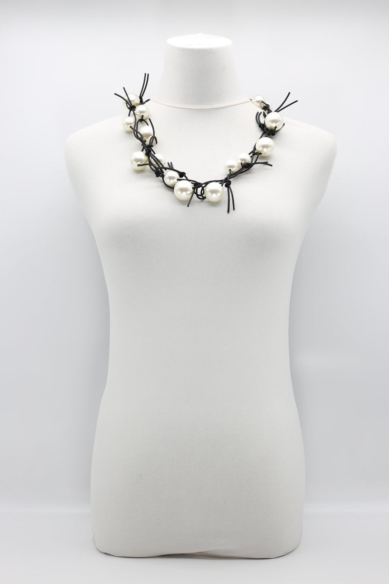 FAUX PEARLS ON LEATHERETTE CHAIN NECKLACE - BIG - Jianhui London